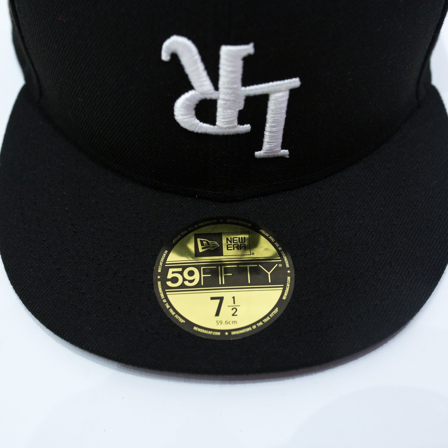 “UNDERDOG” Fitted Cap (Black/White)