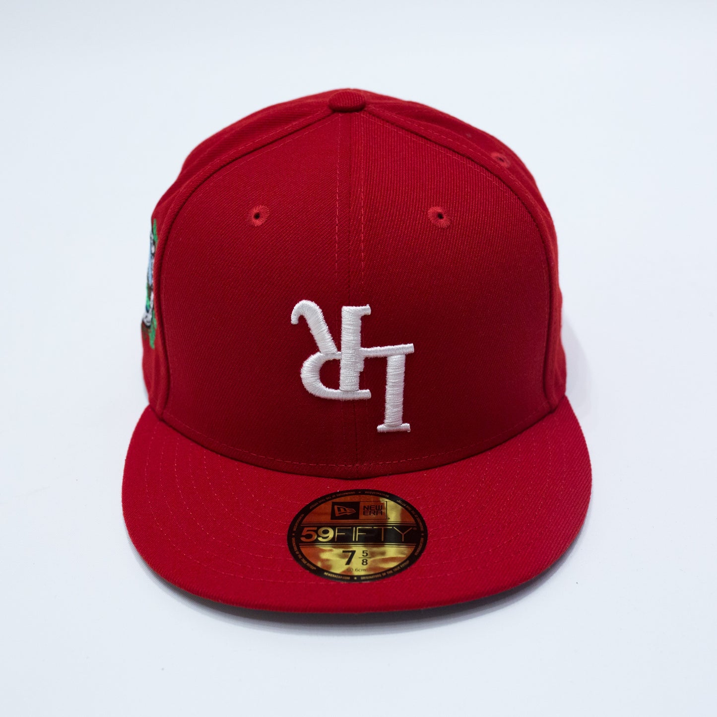 “UNDERDOG” Fitted Cap (Red/White)